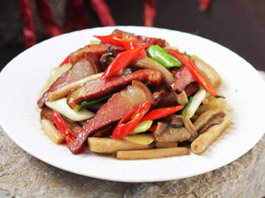 腊味小炒的做法