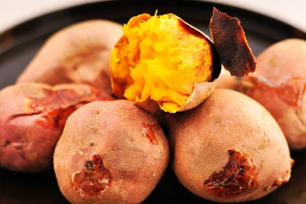 烤箱烤红薯可以切开吗,烤箱烤红薯温度和时间