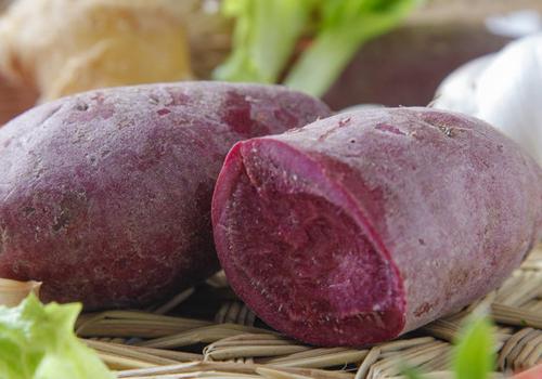 紫薯生吃好还是熟吃好呢,为什么不能生吃紫薯