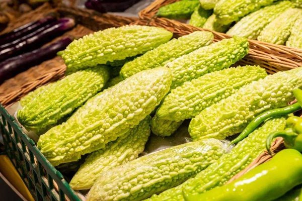 弄熟后的苦瓜隔夜后还能吃吗,炒苦瓜可以放到第二天吃吗