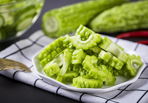 苦瓜和茄子能同时吃吗,苦瓜和茄子怎么一起吃