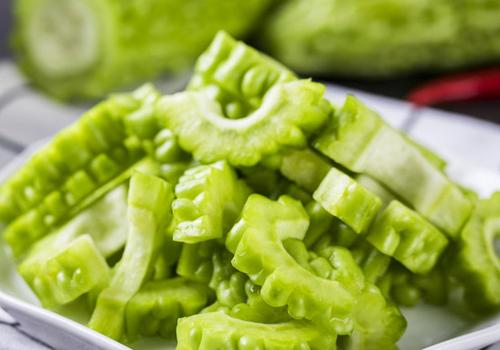 苦瓜和花甲能一起吃吗,苦瓜和花甲怎么做好吃