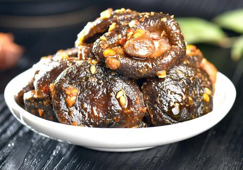 香菇馅饺子香菇用焯水吗,香菇配什么菜做素饺子