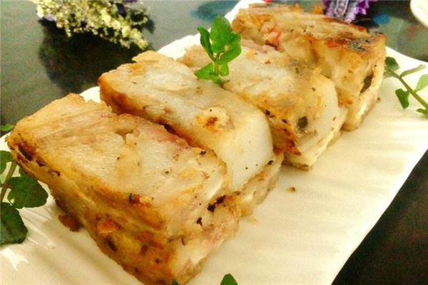 芋头糕用什么粉做的,芋头糕可以用糯米粉吗