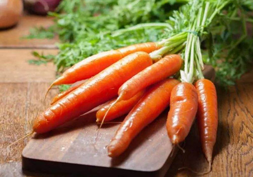 南瓜和胡萝卜可以一起吃吗,南瓜和胡萝卜一起吃多少