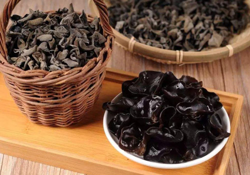 木耳泡好了可以放多久,泡发了一晚上的木耳可以吃吗