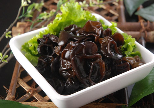新鲜木耳为什么不能吃,新鲜木耳怎么处理安全